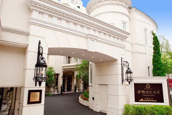 【横浜・みなとみらい】“愛”を象徴するチャペルで叶えるロマンティックなクリスマス・プロポーズ！「チャペルdeプロポーズ～2022クリスマスプラン～」