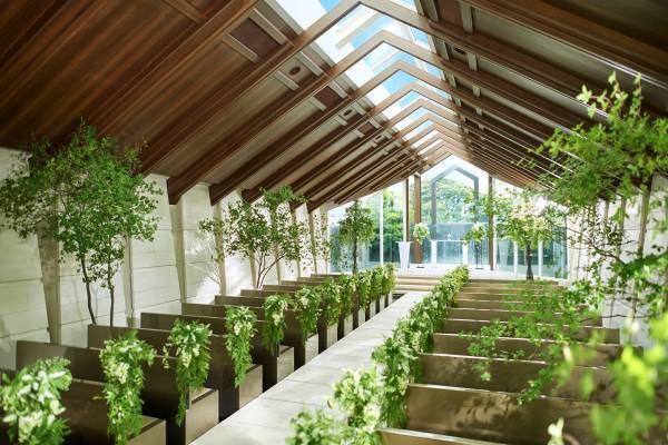 【横浜・みなとみらい】“愛”を象徴するチャペルで叶えるロマンティックなクリスマス・プロポーズ！「チャペルdeプロポーズ～2022クリスマスプラン～」