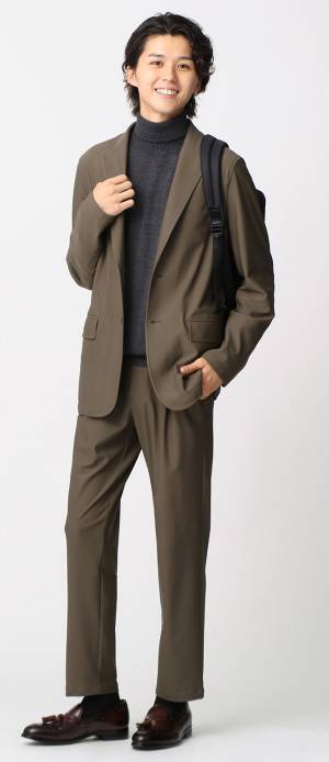 1万円で買える高機能セットアップスーツの新モデルを導入、ゼロプレッシャースーツの新作を「洋服の青山オンラインストア」先行発売