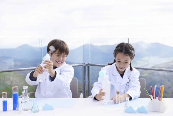 【リゾナーレトマム】雲海テラスで雲の達人に教わる！「雲海Academy ～夏休みの自由研究～」開催｜期間：2022年7月23日～8月31日