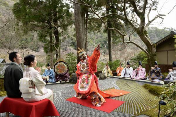 【星のや京都】走り舞と舞楽を鑑賞し無病息災を祈る「春立つ蘭陵王の舞」開催 ～蘭陵王の衣装をイメージした和菓子や福茶も提供～｜期間：2023年１月21日、22日、28日、29日