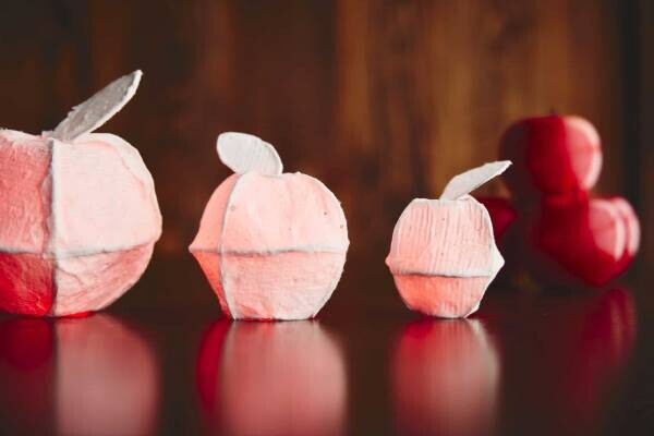 【青森屋】自分で漉(す)いたりんご輪紙(わし)を使ってりんご灯篭を作るアクティビティ 「私(わ)だげのりんごっこ作り」実施｜期間：2022年9月1日～11月28日