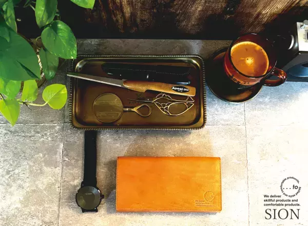 「日本の伝統技法」と「現代の技術」が融合 【長くない長財布・SION（シオン）】
