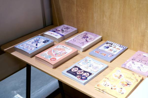 イラストレーターSpinの『Ghost in Wonderland』展 ツクル・ワーク新宿センタービル店で開催
