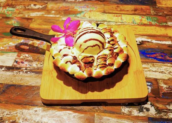 biid（ビード）お食事がお得に楽しめる！カフェ&バー ヘミングウェイ江ノ島 ハナレ店【平日限定！日替わりキャンペーン実施中】