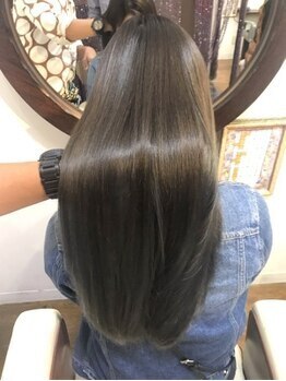 ダメージが気になる人は必見！髪質改善のプロが髪質に合わせた薬剤&施術プランを提案してくれます