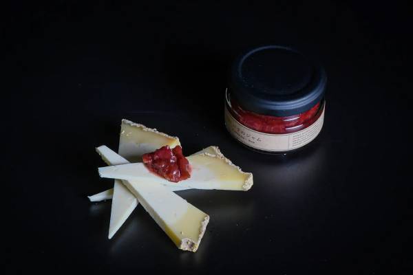 【期間限定】食べられる花屋『Eatery Flower boutique』がOPEN　「フラワーティー」と「薔薇のチーズ」の体験をre:ROSE GINZA7にて開催