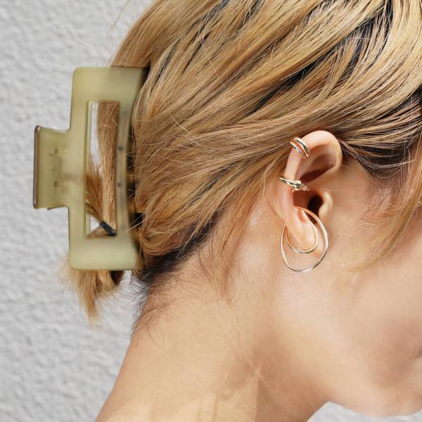 夏コーデに映える、旬なアクセをご提案！シンプルながらさりげなく個性が光る“プレイフル”な新作アクセサリーが登場！