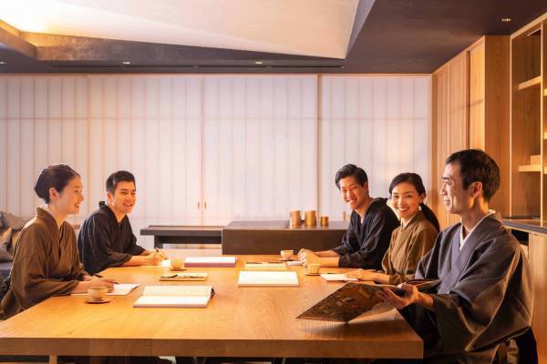 【星のや東京】落語協会所属の真打「玉屋柳勢」による落語を聞き、話に出てくる秋の旬の味覚を堪能する「東京・ご馳走落語」開催｜期間：2022年9月1日～11月30日