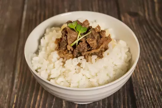 人気店！焼肉・すき焼き「純」秘伝のレシピを公開！ 君はこのお肉でどれだけお米を食べられる！？