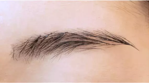 高橋愛 プロデュースコスメ『Aimmx（アイムミクス）アイブロウジェル&眉毛美容液』 2022年11月7日発売 ／ 10月3日楽天先行予約開始