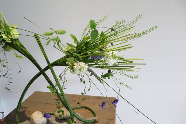 一流デザイナーに直接学べる！花まつフラワーアカデミー特別講師スペシャルレッスン開講【７月は中山佳巳先生】　8月レッスン申込受付中！