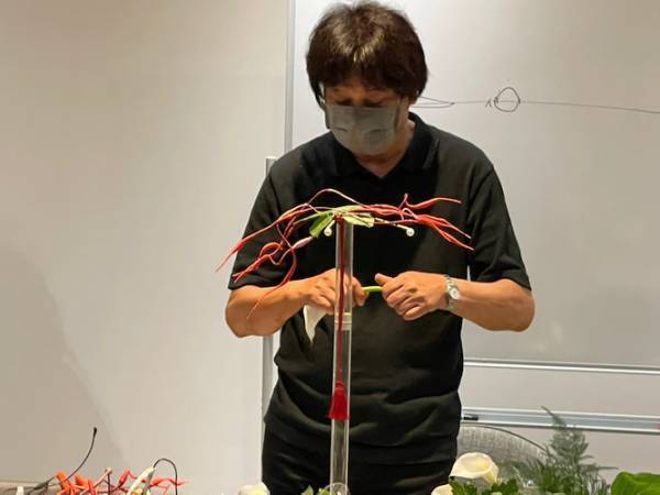 一流デザイナーに直接学べる！花まつフラワーアカデミー特別講師スペシャルレッスン開講【７月は中山佳巳先生】　8月レッスン申込受付中！