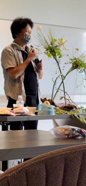 一流デザイナーに直接学べる！花まつフラワーアカデミー特別講師スペシャルレッスン開講【７月は中山佳巳先生】　8月レッスン申込受付中！