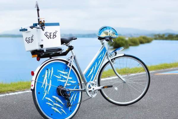 【BEB5土浦】サバ釣り専用自転車「サバイシクル」で、往復12時間、120kmのコースをサイクリング、茨城県近海で旬を迎えるサバ釣りに挑むアクティビティ「サバイバルサバイシクル」今年も開催｜期間：2022年12月1日～2023年2月28日