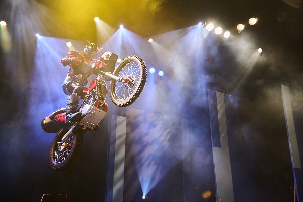 いよいよ開幕迫る！超本格バイクアクション炸裂の 「仮面ライダー大集合バトル」！」