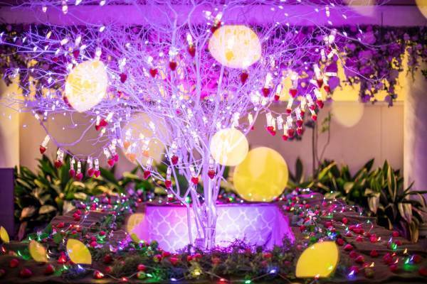 名古屋都心の結婚式場で“夜のいちご狩り”！様々な工夫が施された15種類の大人かわいいスイーツといちごを使用した絶品フード6種が食べ放題！『魅惑のストロベリーナイト 』開催