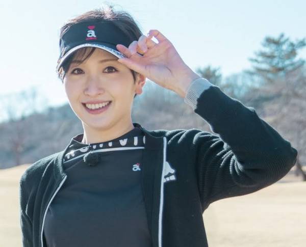 元アイドリング!!!横山ルリカが人生2回目のラウンド＆番組初登場！長身とすらりとした美脚で、上下ブラックのウエアを着こなす！「ゴルフ女子 ヒロインバトル」3月6日（日）ひる1時30分 BS12で放送！
