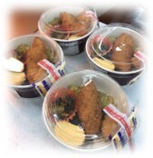 お客さまと一緒に取り組むプラスチック削減 ミニストップ自慢のソフトクリームを、 「食べるスプーン」でお召し上がりいただきます。