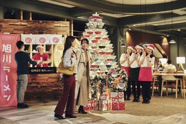 【OMO7旭川】どんぶりで作ったクリスマスツリーと共に、ラーメンや本物のラーメンそっくりなパフェを食べるイベント「ラーメンどんぶりクリスマス」開催｜期間：2022年12月1日～25日