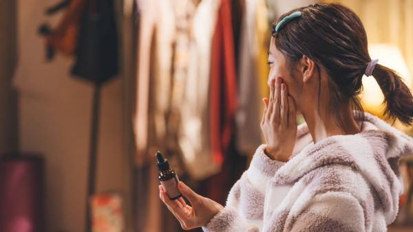 元乃木坂 深川麻衣やMEGUMIが出演するテレ東系ドラマの第7話に、(株)ALEX代表が「幹細胞のカリスマ」として出演決定