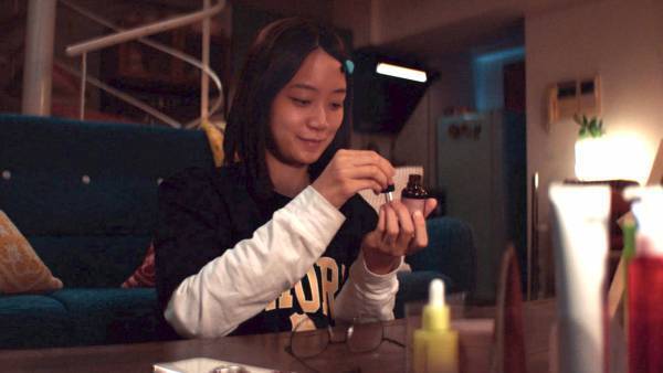 元乃木坂 深川麻衣やMEGUMIが出演するテレ東系ドラマの第7話に、(株)ALEX代表が「幹細胞のカリスマ」として出演決定