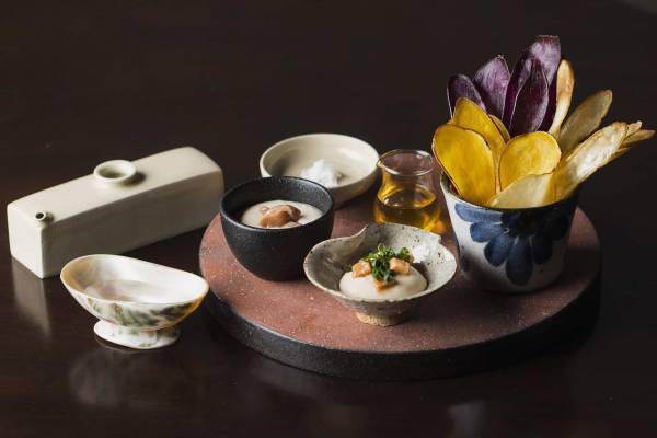 【星のや竹富島】竹富芋の収穫体験や昔ながらの芋のお菓子作りなどを楽しめる「ハンチメー滞在」実施｜期間：2022年9月1日～11月30日（日、月、木曜日のチェックイン限定）