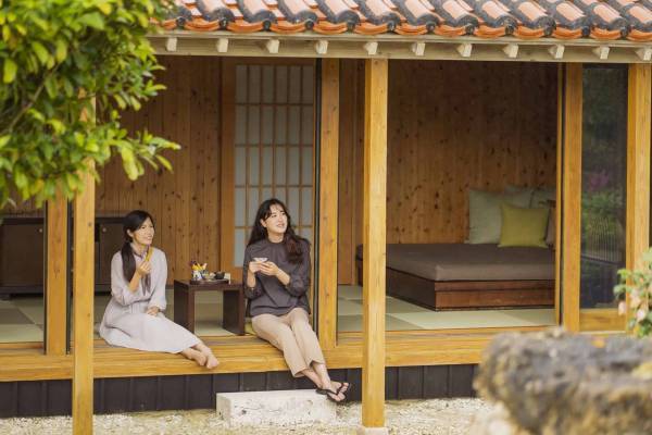 【星のや竹富島】竹富芋の収穫体験や昔ながらの芋のお菓子作りなどを楽しめる「ハンチメー滞在」実施｜期間：2022年9月1日～11月30日（日、月、木曜日のチェックイン限定）