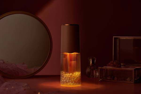 【新商品】意外と汚れているメイクブラシ！？UV除菌もできるメイクブラシドライヤーで簡単お手入れ！ 「UP-UP UV＆Dryer」　10月17日(月)発売　アピデ株式会社