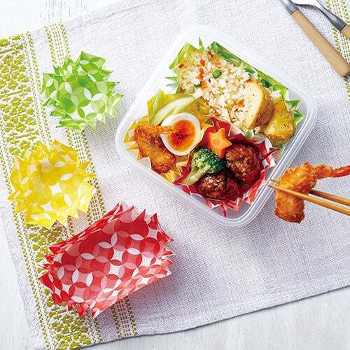 お弁当箱は保存容器派の人増加中！深さのある保存容器にピッタリ！『抗菌もっと深いぃおべんとケース』が新登場！彩りもプラスで保存容器弁当が映える！