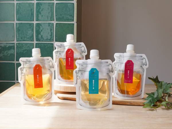 忙しいけど食事を妥協したくない人に　国産蜂蜜で手軽に朝活！人気の4種がシールアップパウチ入りになって新登場