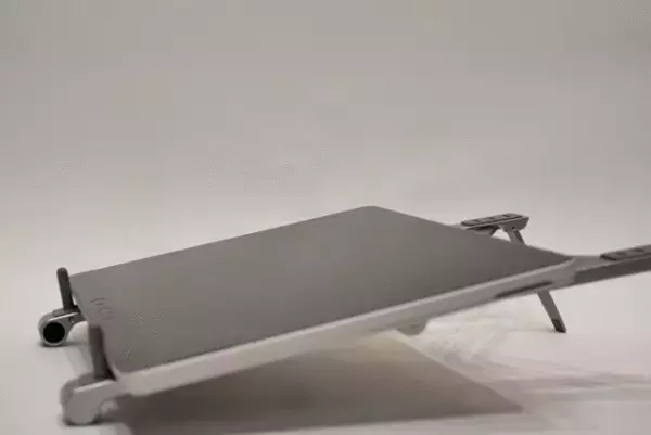 1秒で3WAYに変形するPCスタンド　1台３役のミニマルなマルチスタンドが公式サイトで一般販売開始