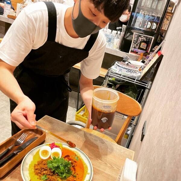 【名店出身＆人気ゲーム実況芸人】「大嶋洋介」が中野にカレーショップ「キョウタン」をオープン！