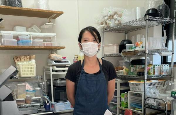 厳選食材たちの絶妙ハーモニー! 経歴15年のパティシエのちょっと贅沢なクレープ店「ほおばる」が川崎東門前にオープン!!