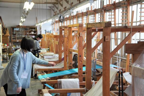 地域に根ざした伝統に触れながら、秩父でお仕事『秩父銘仙体験ワーケーション』を開催します。