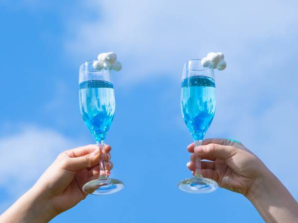 【リゾナーレトマム】ダイナミックな雲海を一望できる「雲海テラス」に「旅するLovePiano」を設置します｜期間：2022年8月2日～31日