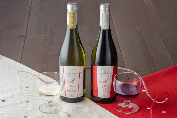 ＼長野の一大イベント「御開帳」を記念して／限定ラベルの紅白ワイン発売！【サンクゼール・久世福商店】