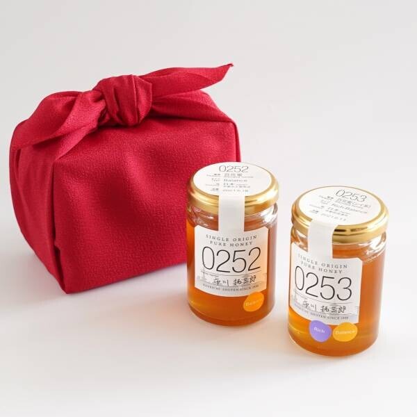 「敬老の日」の特別ギフト登場 長寿の象徴“蜂蜜”と“感謝の気持ち”を おしゃれな風呂敷に包んで届けよう