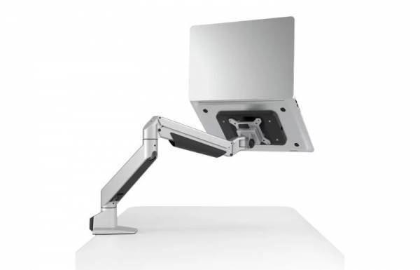 キーボードを備えたノートPCをVESA規格スタンドに固定！コンピュロックス社新製品。