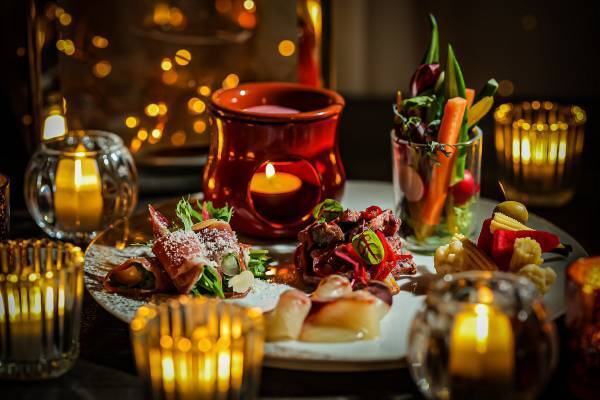 ロマンチックなキャンドル空間で楽しむ女性に嬉しいヘルシー＆できたてグリル料理を堪能！『Beautiful Beer Garden～Candle Night～』開催