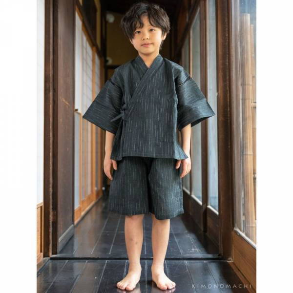夏の子供服に。男の子甚平に新柄が登場！