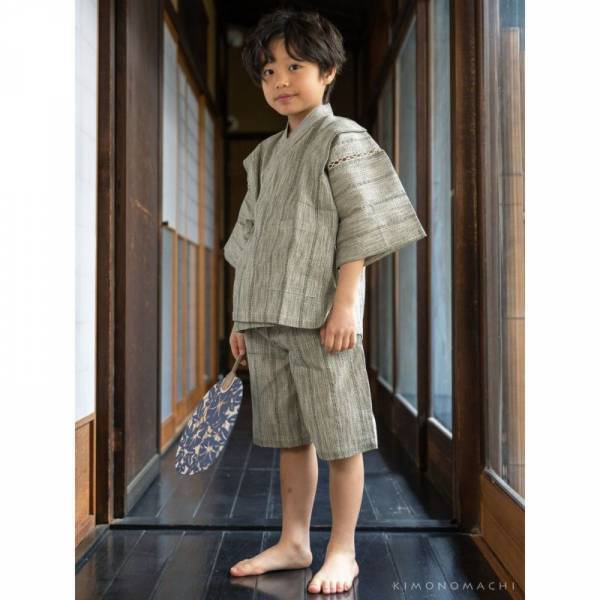 夏の子供服に。男の子甚平に新柄が登場！