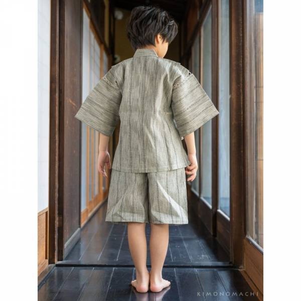 夏の子供服に。男の子甚平に新柄が登場！