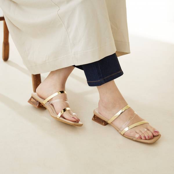 2022サンダル新作発売！今年は透け感を意識！