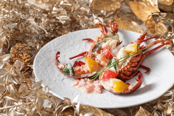 ロマンチックな聖夜を最高の記念日に 白亜のチャペルで貸切プロポーズ！ 『Xmas チャペルdeプロポーズプラン 』