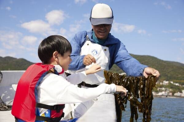 【リゾナーレ熱海】海藻博士になろう！地元漁師から体験を通して学べる「海藻の学校」開催｜期間：2022年3月12日～4月18日の月、水、金、土曜日
