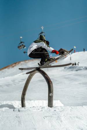 LA発スノーボードウェアトップブランド『６８６(シックスエイトシックス)』の2022-2023WINTER商材が入荷！ 公式オンラインストアでは初登場！