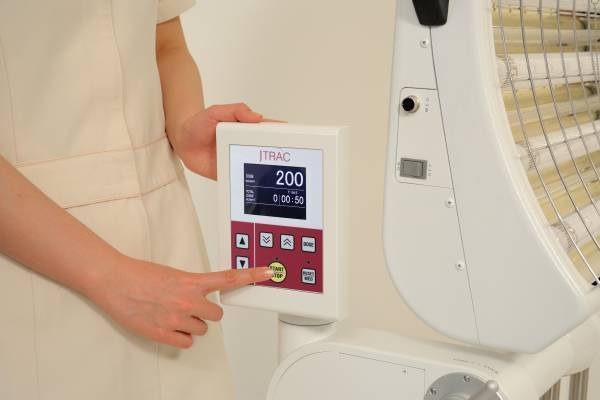 ナローバンドUVB「JTRAC®」製品仕様変更のお知らせ