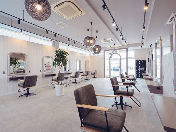 津駅から徒歩15分『shel 津山の手店』は毎月カラーをしても「つや髪」を目指せるヘアサロン！駅近ドットコムで情報を公開中