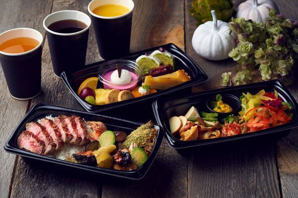 秋の夜風が心地よいテラスで楽しめる「秋の味覚と ワイン＆スイーツブッフェ」10/1より販売開始！